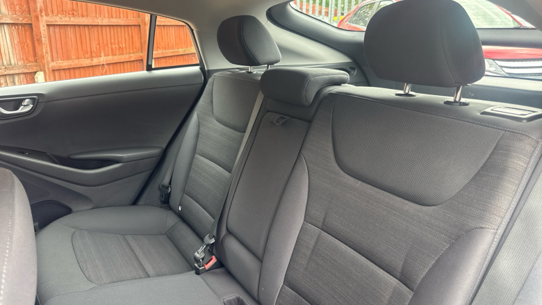 Hyundai IONIQ 1.6 GDi Hybrid Premium 5dr DCT Hybrid Hatchback